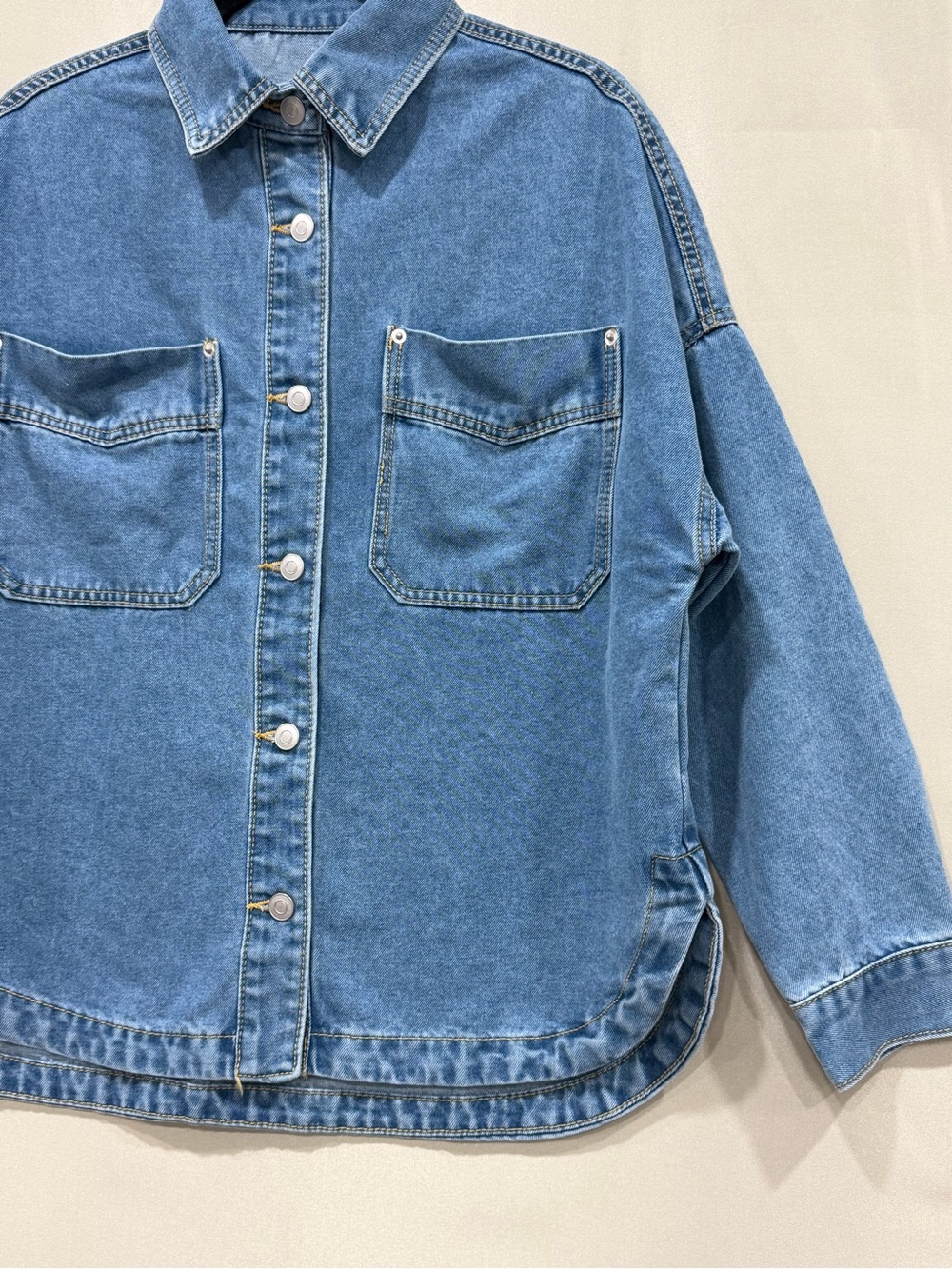 Blue Denim Jean Jacket with Chest Pockets - Classic Workwear Style - Picture 2 of 12